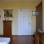 格拉迪亚拖勒旅馆 酒店
