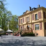 格拉迪亚拖勒旅馆 酒店